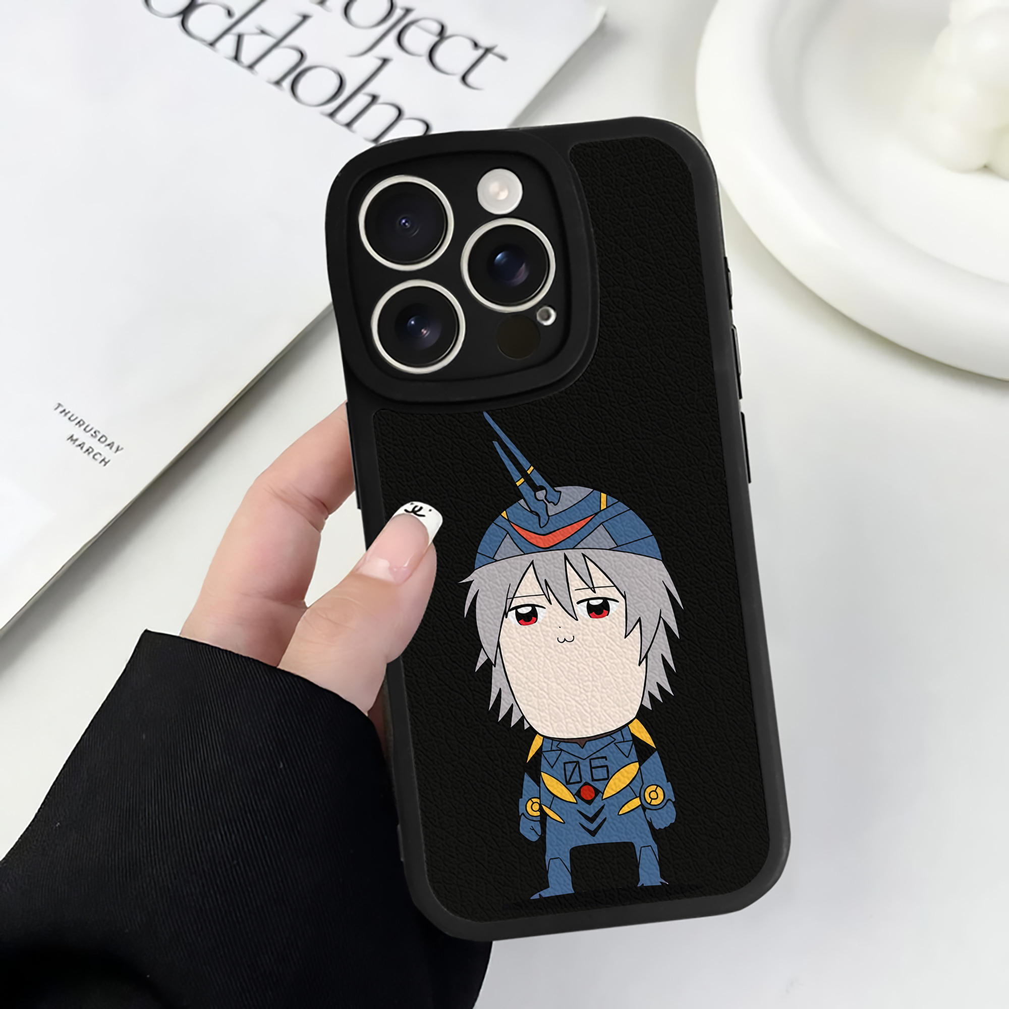 （画像用） EVA 新世紀エヴァンゲリオン 【iPhone 16シリーズ対応】シリコンスマホケース（レザー調） 材質：シリコン
